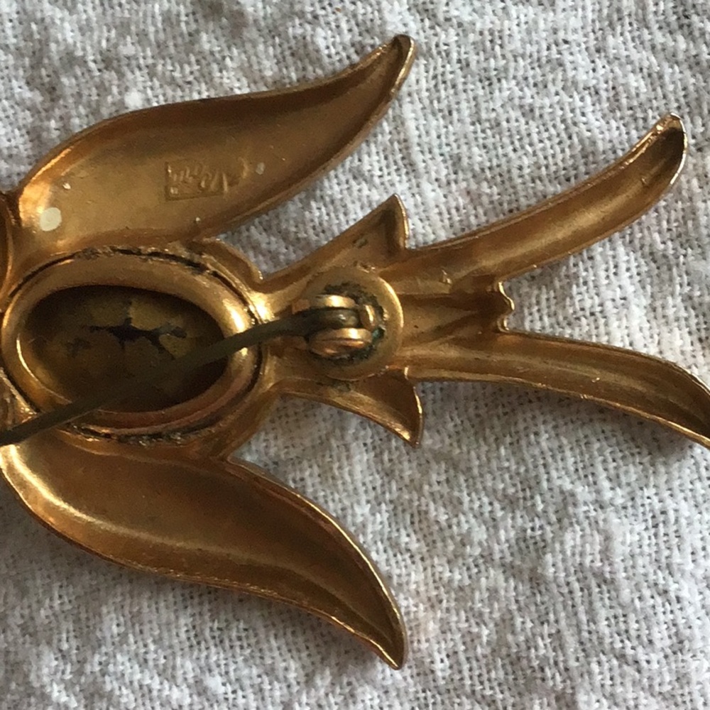 Vintage Pin - Picture 5 of 5